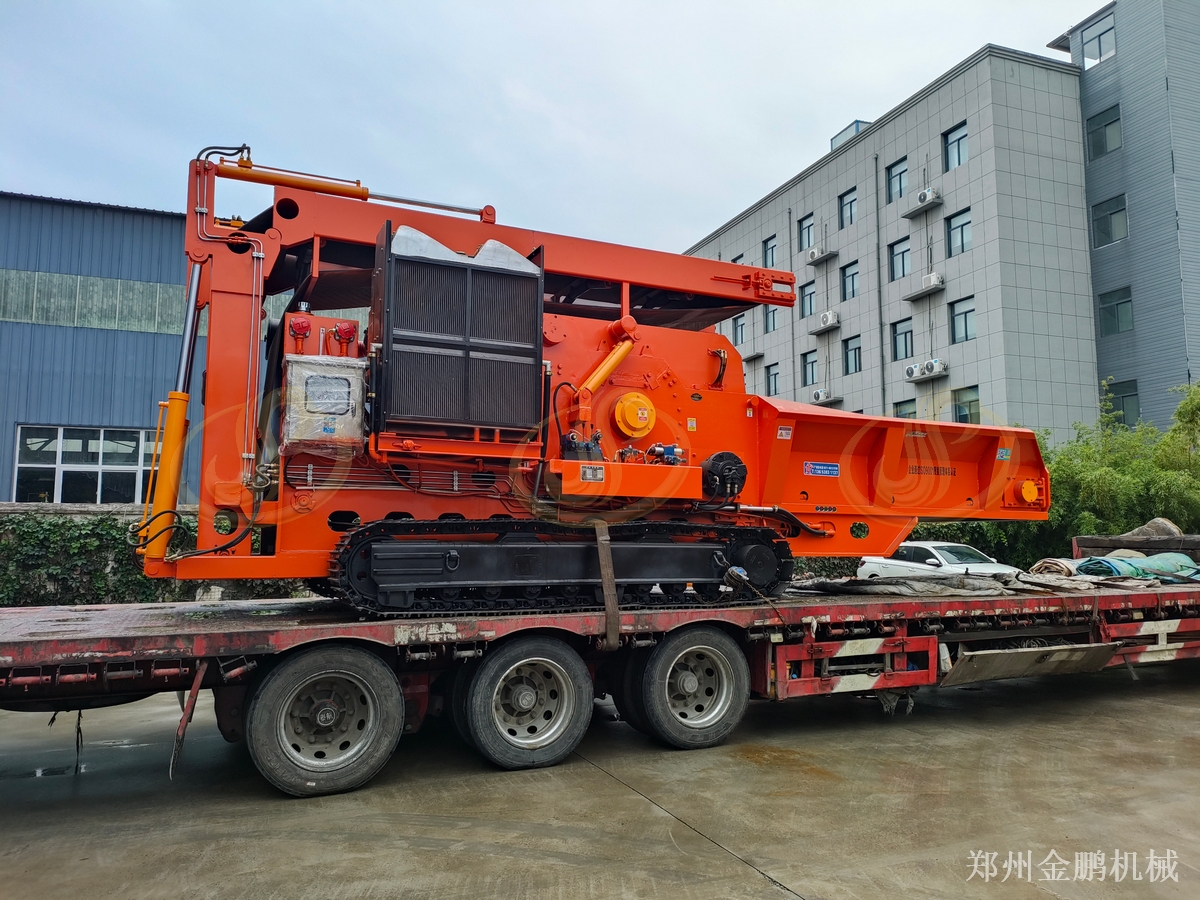 郑州金鹏大型树枝粉碎机型号及价格用于树枝树干预粉碎