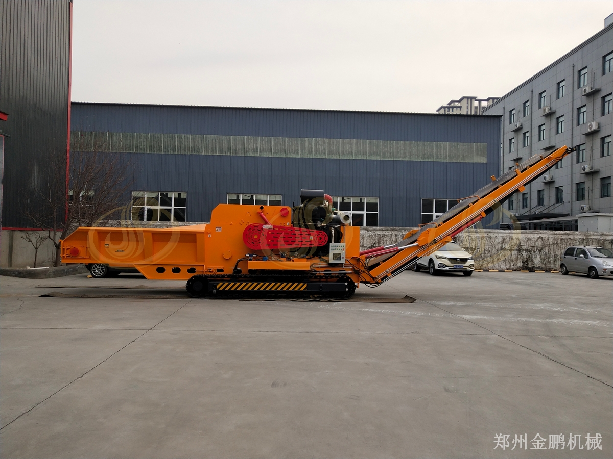 郑州金鹏树疙瘩树枝粉碎机破碎树枝与园林修剪废弃物